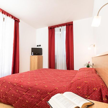 קומאנו טרמה Hotel Posta מראה חיצוני תמונה