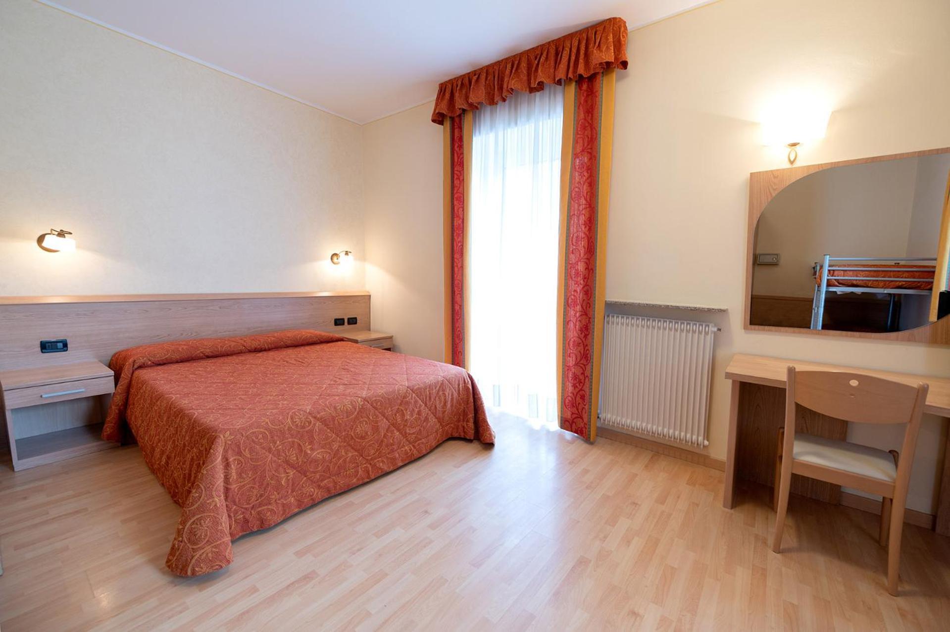 קומאנו טרמה Hotel Posta מראה חיצוני תמונה