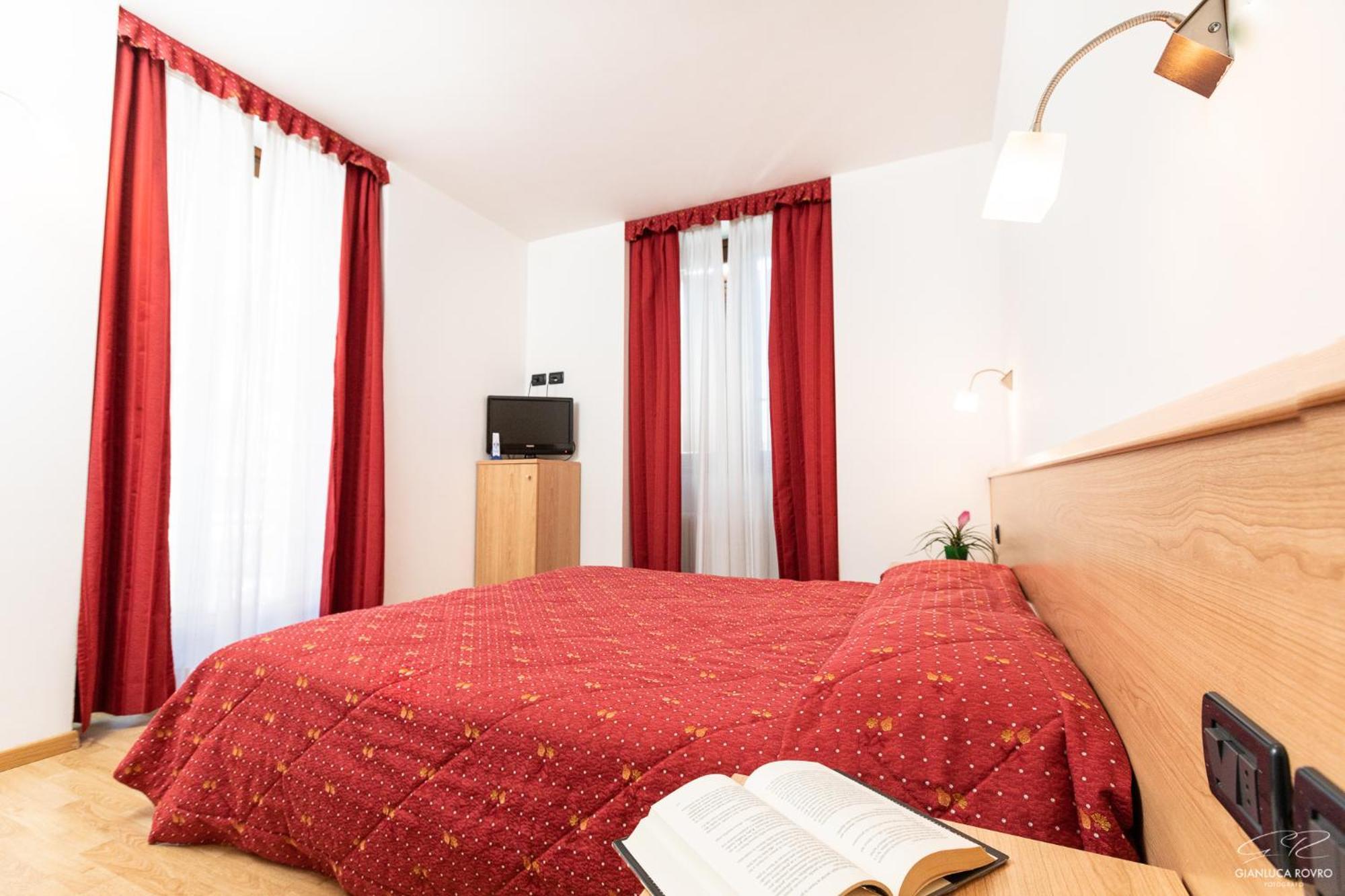 קומאנו טרמה Hotel Posta מראה חיצוני תמונה