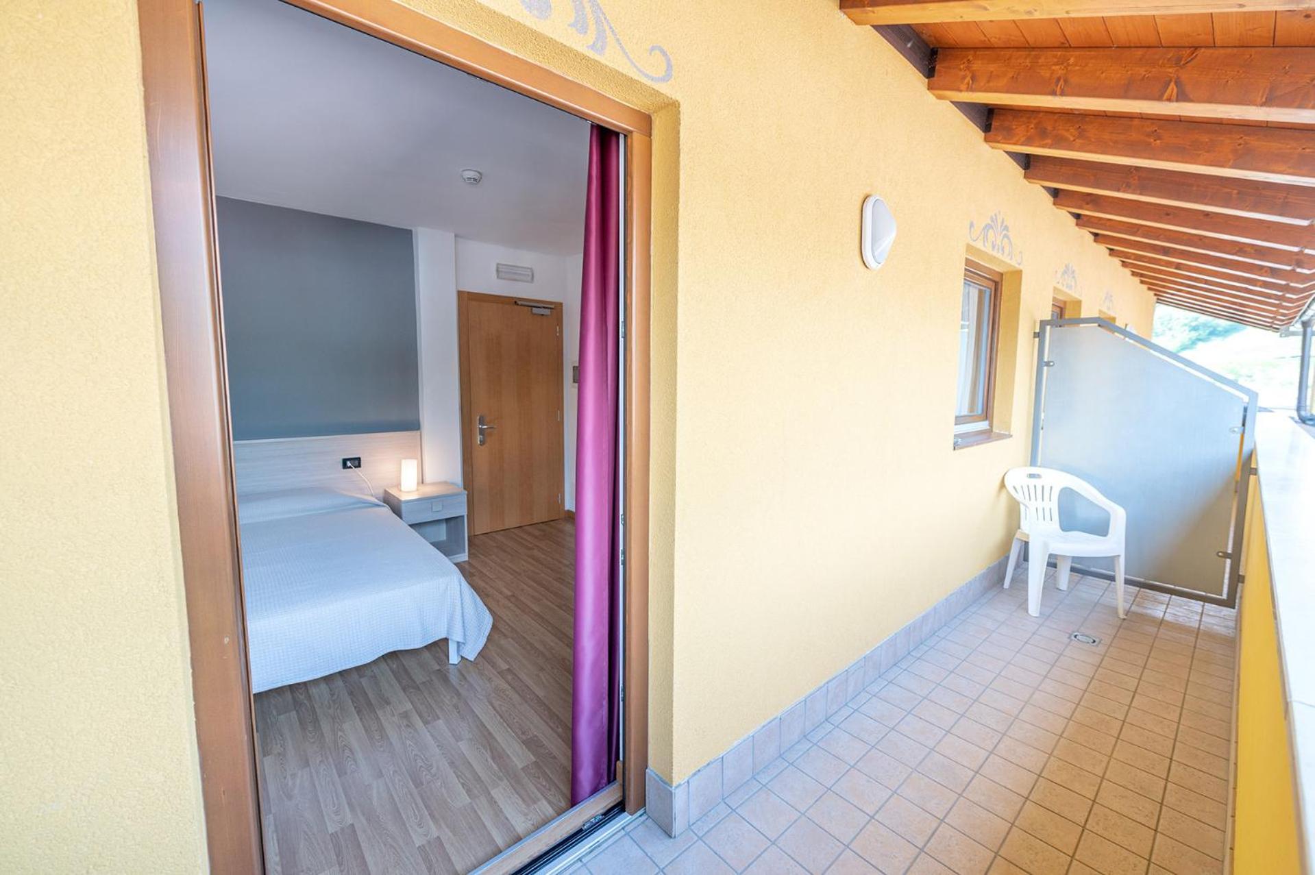 קומאנו טרמה Hotel Posta מראה חיצוני תמונה